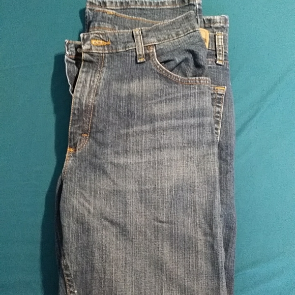 Wrangler 34x30 premium quality Regular fit jeans. Worn One Time!! - Picture 3 of 4